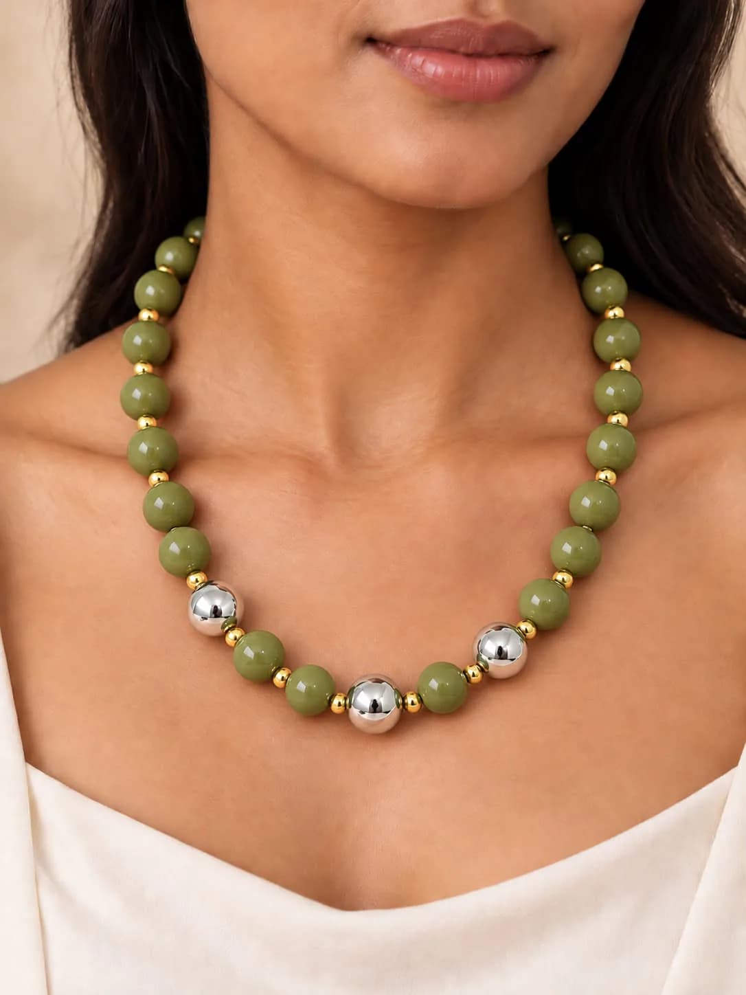 Collar en tendencia 2 4